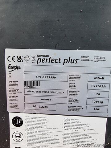 4-wheel forklift GABELSTAPLER TOYOTA 1,6t NUR 1900 Stunden 8FBM16T