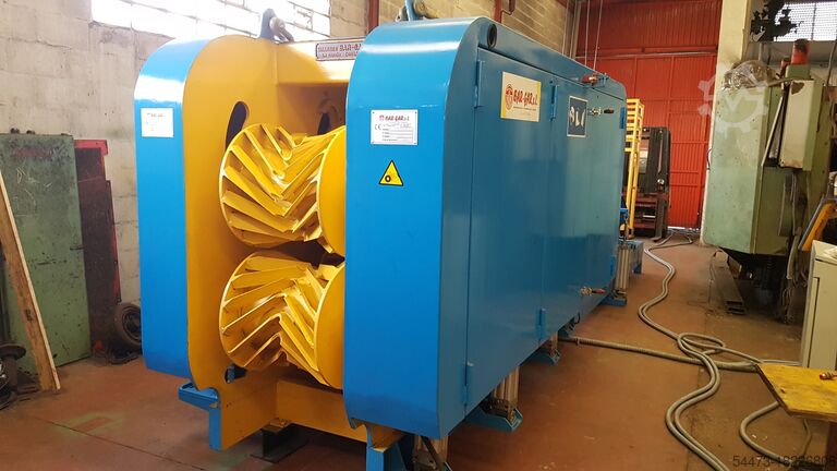 Debarking BARGAR BG9A