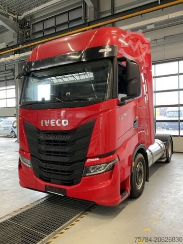 Standard tractor unit IVECO S-WAY, 460 LNG, MIETKAUF MöGLICH!
