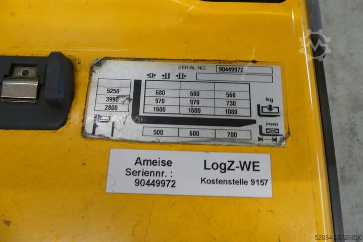 Jungheinrich - High-lift pallet truck + charger Jungheinrich EJC 216