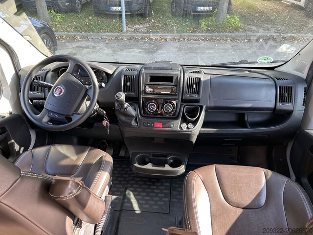 Caravan/camper Fiat Weinsberg Carabus 600 K | 4 Posti Letto | Completamente Attrezzato