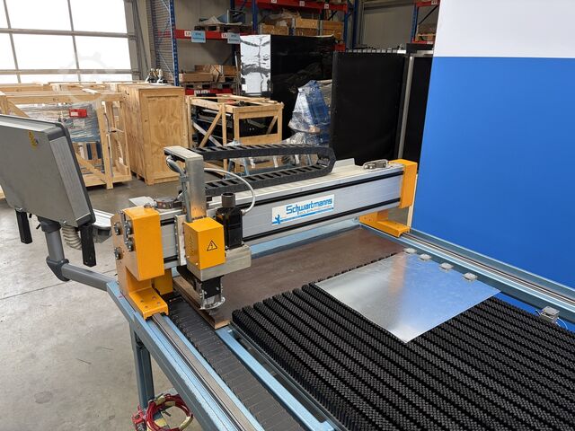 Universal pull cutting system Schwarmanns Maschinenbau GmbH EFM 26.1