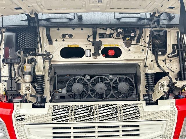 Standard tractor unit VOLVO FH500 I-Save 2Tanks 1055L ACC I-Park