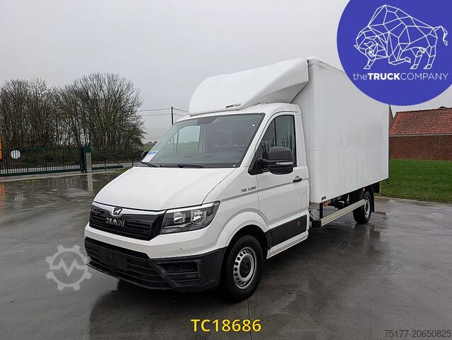 Suitcase MAN TGE 180 - BOX