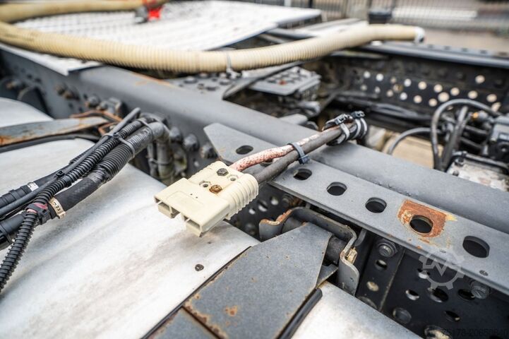 Standard tractor MERCEDES AROCS 1843 LS ( NO ACTROS)+BIG AXLE +HYDR.