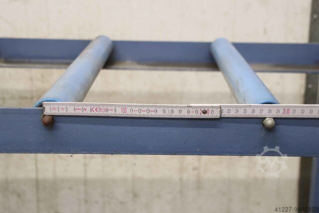 Roller conveyor 1,2 m unbekannt Rollenbreite 590 mm