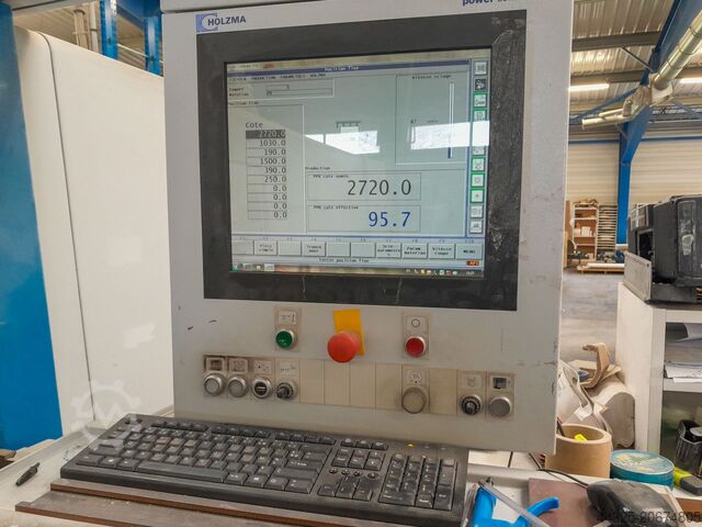 Plattensäge – Beschickung von vorne HOLZMA HPP 510/43/43