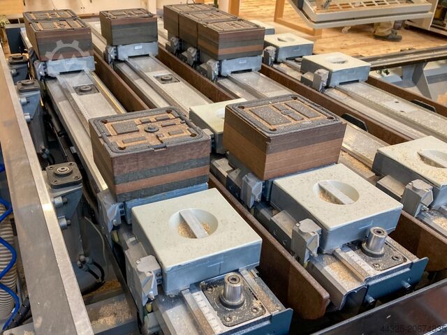 5 Axis CNC Routers BIESSE ROVER C 9.50