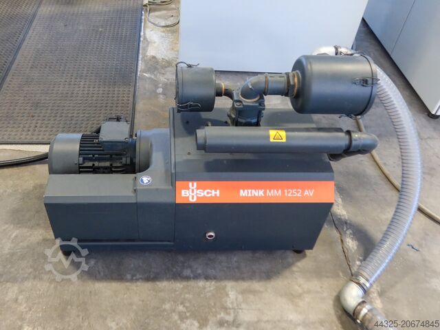 Bearbeitungszentrum mit Kantenverleimung BIESSE ROVER B EDGE 1950