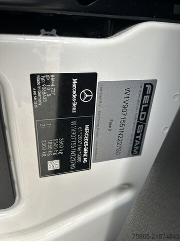 Closed box Mercedes-Benz Sprinter 517 1.9 CDI Euro 6 E / 143 dkm / Box /...