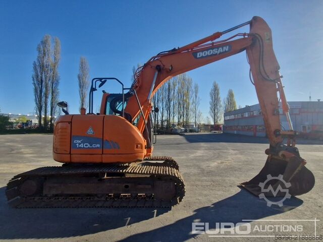 Excavator Doosan DX140LCR-3