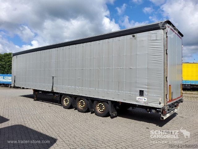 Open semitrailer with tarp Schmitz Cargobull Curtainsider Mega Getränke