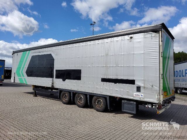 Open semitrailer with tarp Schmitz Cargobull Curtainsider Mega Getränke