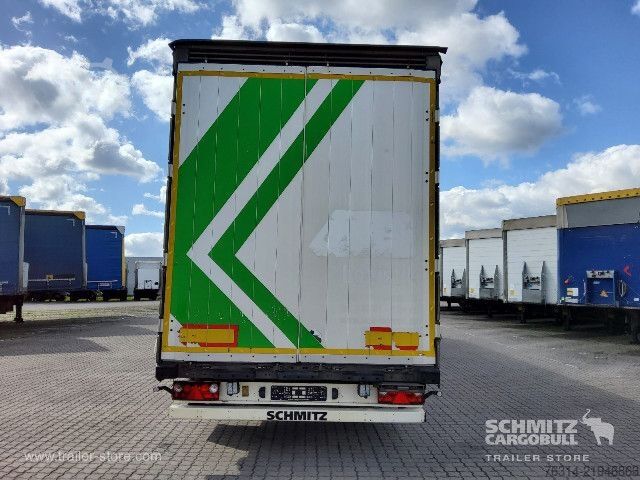 Open semitrailer with tarp Schmitz Cargobull Curtainsider Mega Getränke