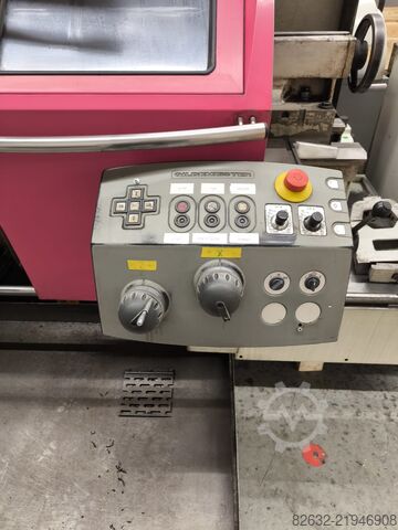 Cycle-controlled lathe Gildemeister NEF 520