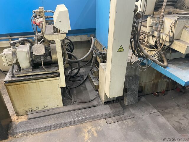 Rundschleifmaschine CETOS BUC 63 B/4000