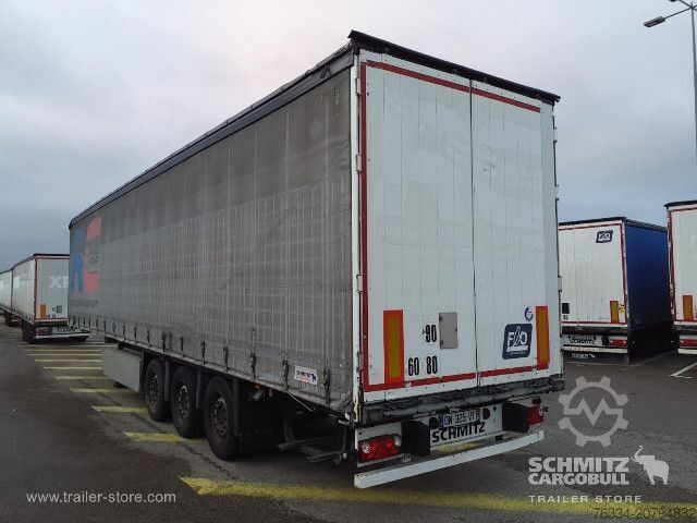 Open semitrailer with tarp Schmitz Cargobull Semitrailer Curtainsider Standard