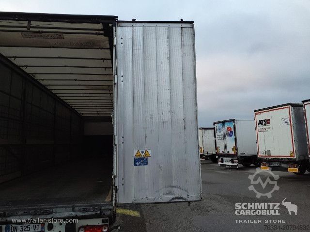 Open semitrailer with tarp Schmitz Cargobull Semitrailer Curtainsider Standard