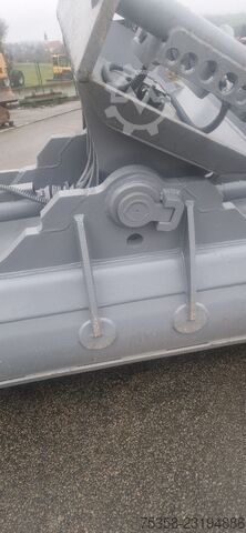Ditch cleaning bucket for OilQuick OQ80  