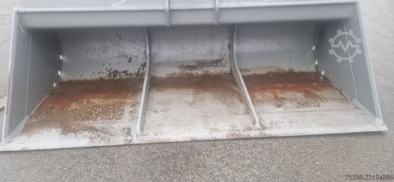 Ditch cleaning bucket for OilQuick OQ80  