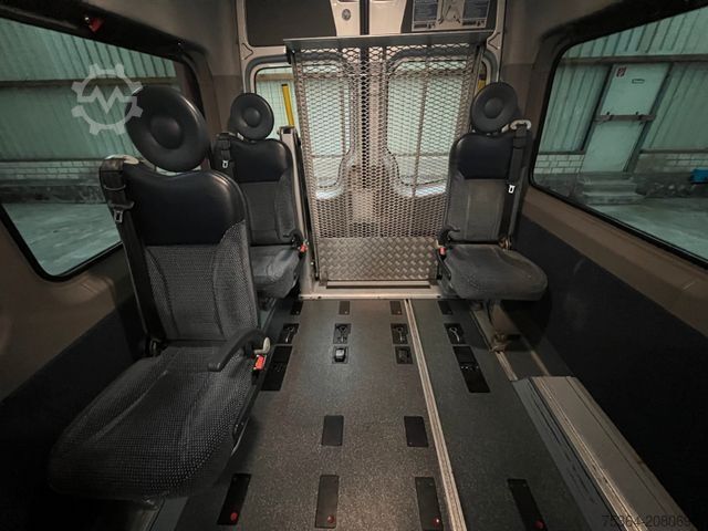 Minibus VOLKSWAGEN Crafter 2.5 TDi Maxi 9Sitze + Lift ENGINE BROKEN