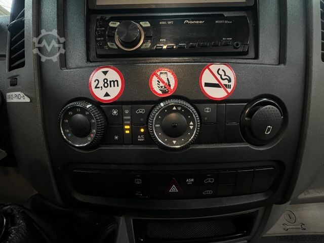 Minibus VOLKSWAGEN Crafter 2.5 TDi Maxi 9Sitze + Lift ENGINE BROKEN