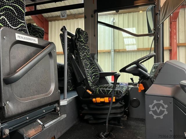 Überlandbus MERCEDES-BENZ Integro 0550 57 Sitze 6 Gang Dachklima Euro 5