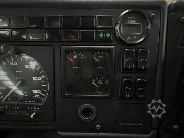 Überlandbus MERCEDES-BENZ Integro 0550 57 Sitze 6 Gang Dachklima Euro 5