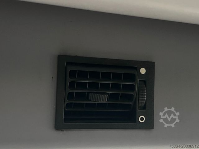 Überlandbus MERCEDES-BENZ Integro 0550 57 Sitze 6 Gang Dachklima Euro 5