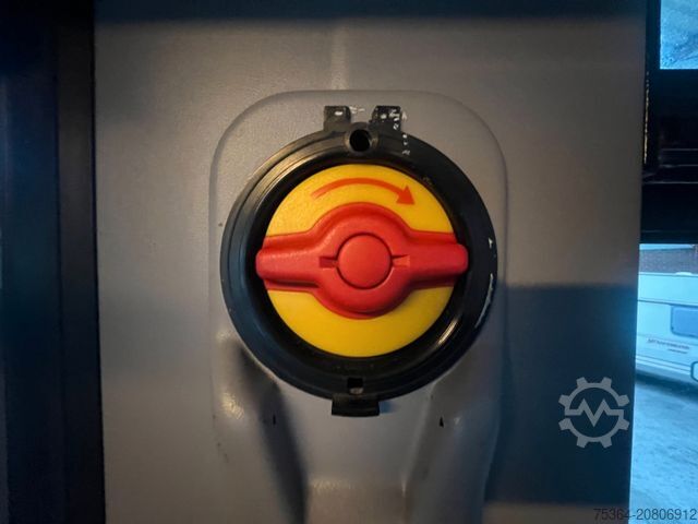 Überlandbus MERCEDES-BENZ Integro 0550 57 Sitze 6 Gang Dachklima Euro 5