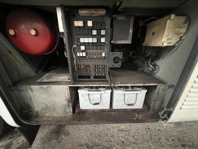 Überlandbus MERCEDES-BENZ Integro 0550 57 Sitze 6 Gang Dachklima Euro 5