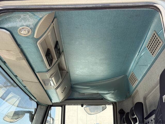 Box truck Iveco ml120e19p