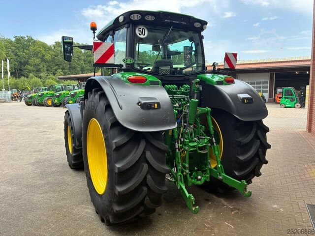 John Deere 6R215 John Deere 6R215