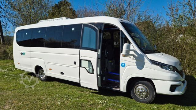 Minibus IVECO 2x Daily 70 Lagerfahrzrug Ferqui Sunrise 2,5 m B