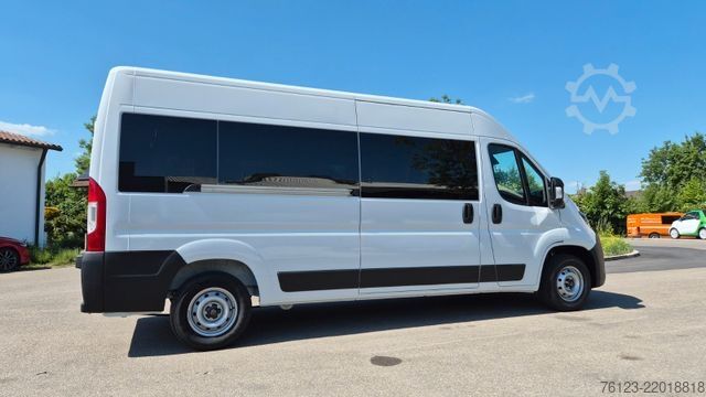 High top van PEUGEOT Boxer  Hochraum 9 Sitzer L3H2 verglast BlueHDi