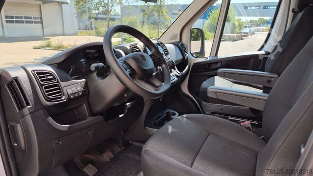 High top van PEUGEOT Boxer  Hochraum 9 Sitzer L3H2 verglast BlueHDi