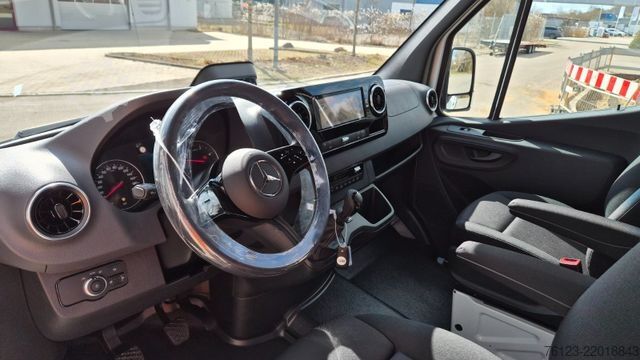 Minibus MERCEDES-BENZ 8 Sprinter Lord Light 22 Sitzer Vorlauffahrzeug