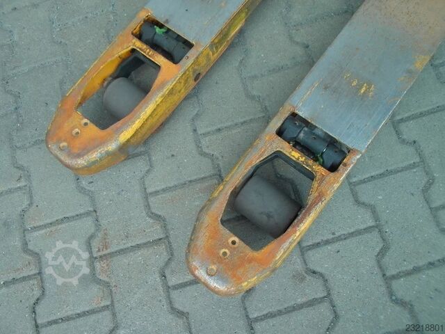 Elektro-Niederhubwagen JUNGHEINRICH EJE 220
