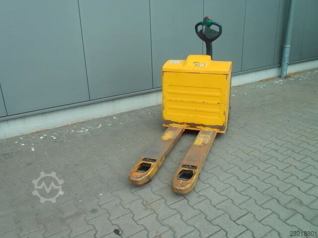 Elektro-Niederhubwagen JUNGHEINRICH EJE 220