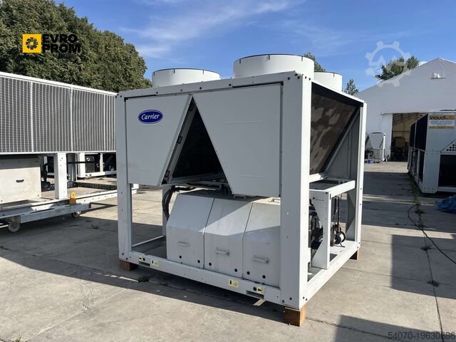 Chiller Used Aircooled chiller CARRIER 30RB0182 B0394 PE 181 kW. 2015 yom