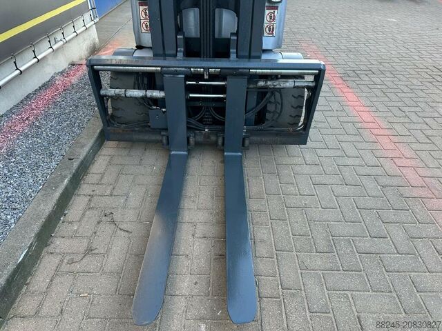 VS-22593 Electric forklift Still RX60-35 STILL RX60-35