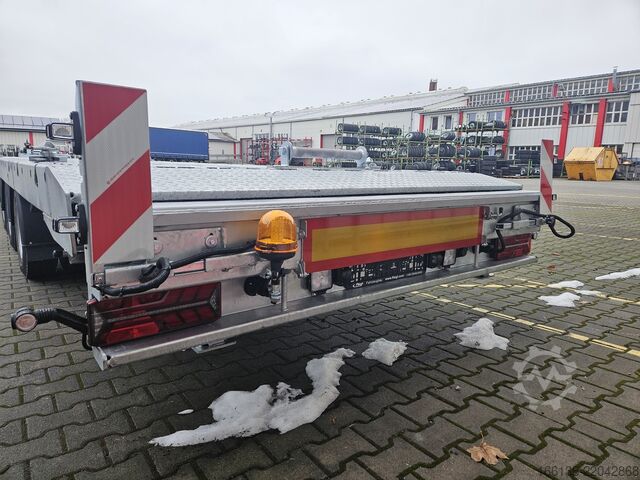 Open semitrailer Fliegl 3-Achs Plateau SDS 380 Spezial Mega-Z