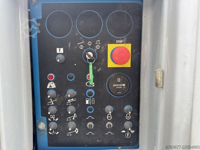 GENIE S45 Telescopic Boom Lift / Aerial Work Platform 4x4 DEUTZ DIESEL 3435 hours 15.7M Working Heig GENIE S45 Telescoop hoogwerker / boomlift  4x4 DEUTZ DIESEL 3435uur  15,7M Werkhoogte 2007