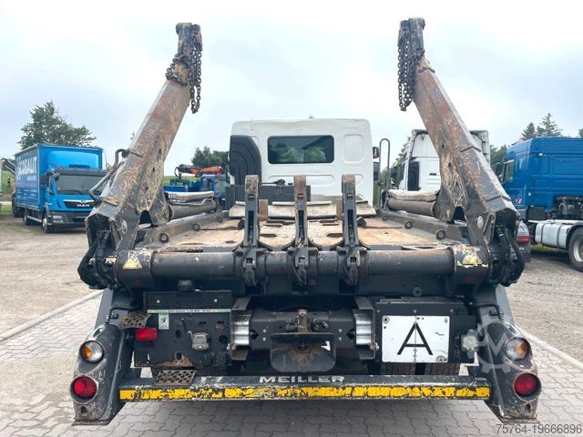 Skip truck RENAULT C320 mit Meiller Absetzkipper AK12/Funkbedienung