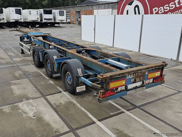 Container transportation RENDERS CHASSIS PORTMASTER