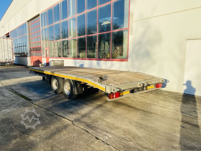 Low loader trailer Möslein TTS 11 Schwebheim  Tandemtieflader