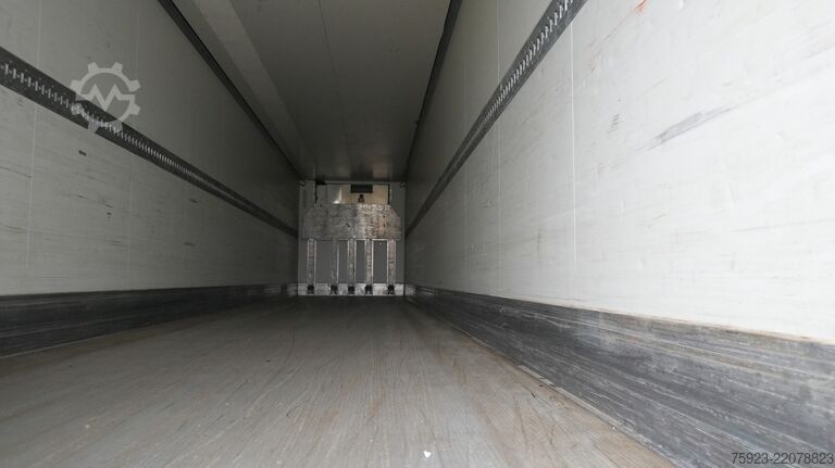 Refrigerated/frozen transport Krone 3 Axle frigo trailer with THERMO KING SLXi Spec...