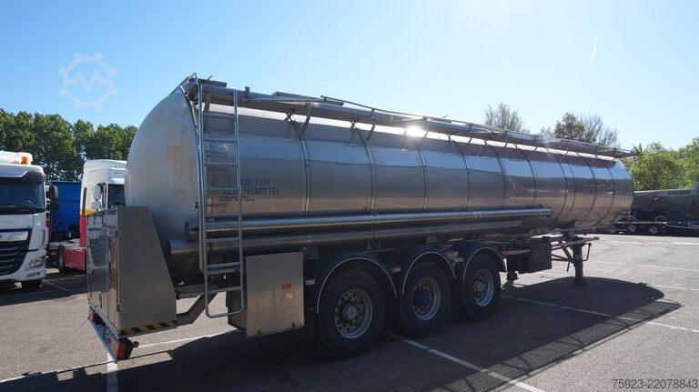 Food tanker Van Hool 3 axle food tank trailer 33.300ltr