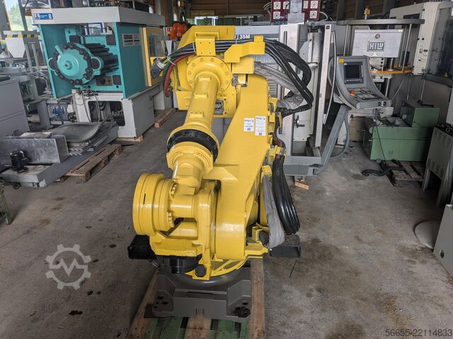 Industrial robot FANUC R-2000iB / 210F