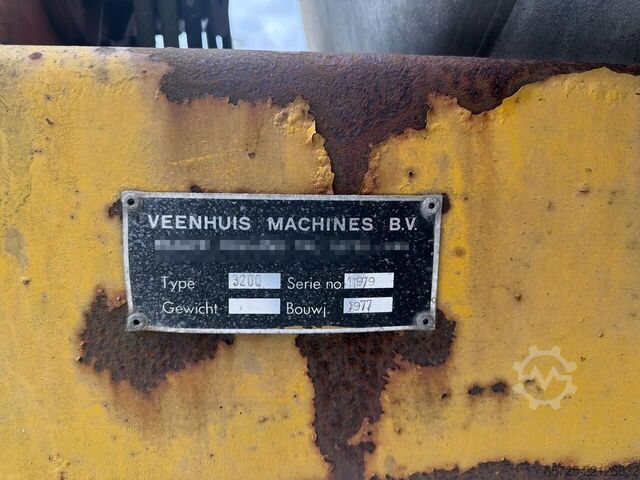 Manure spreader  